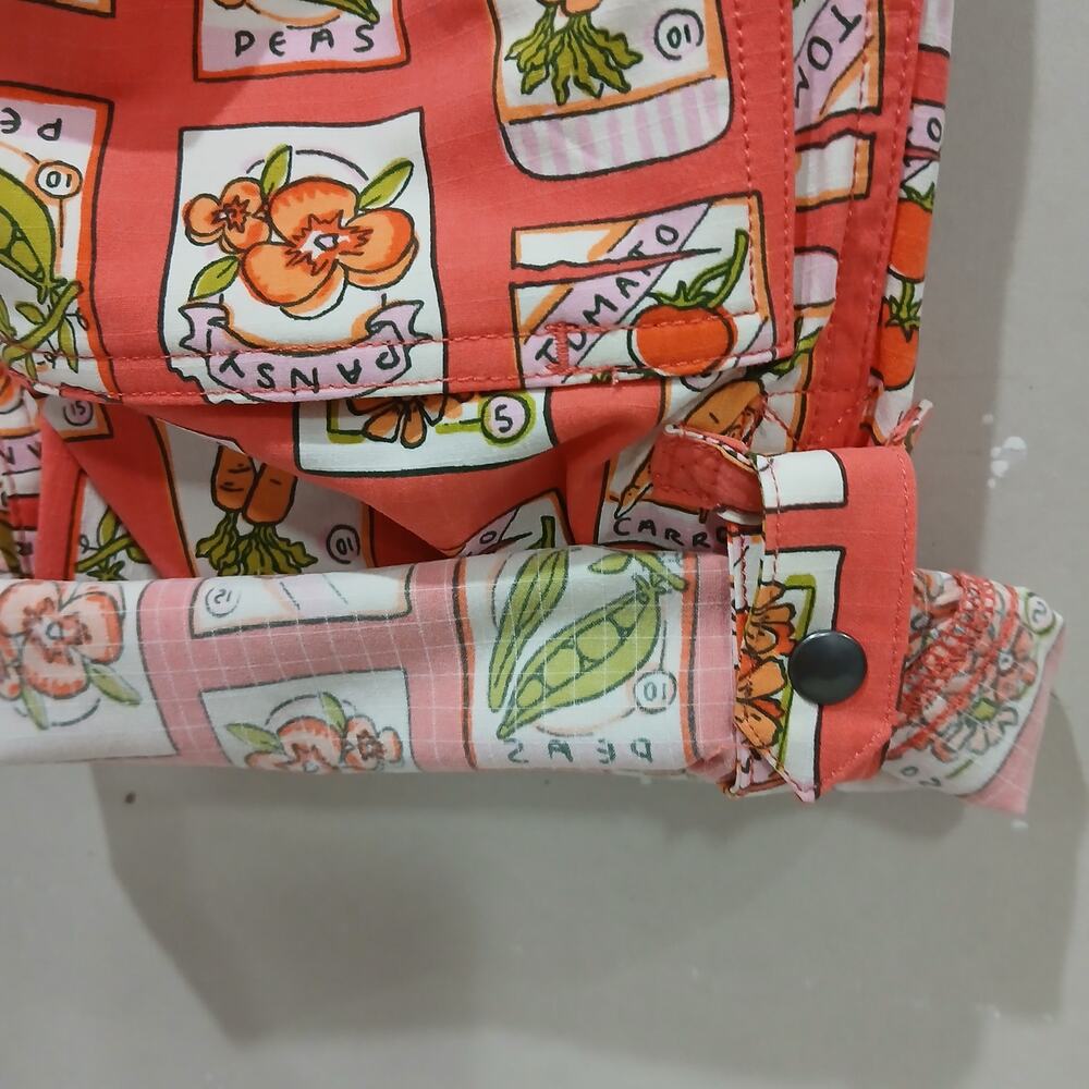 DULUTH TRADING Heirloom Gardening Bib Overalls Medium 31 NWT Coral Seed Packets - Picture 7 of 15